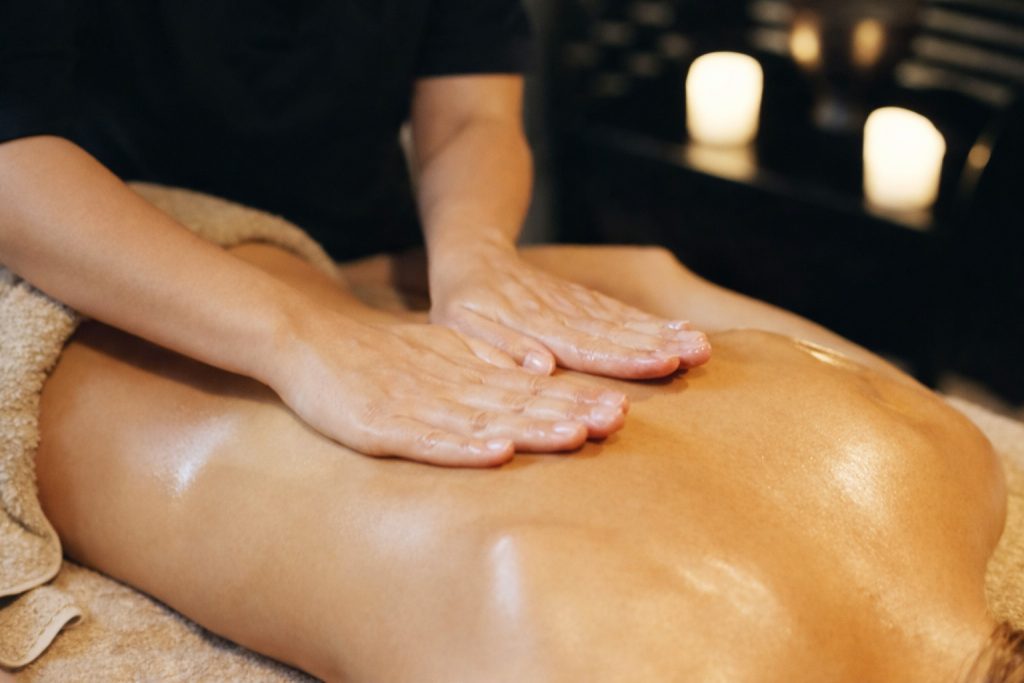 Honingmassage – reinigende en stimulerende massage voor het lichaam